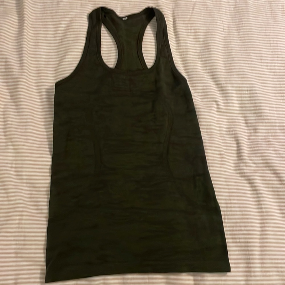 Lululemon tank top size small